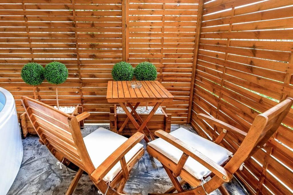 Ferienwohnung Lux Studio 11 With Yard In The Heart Of Athen Exterior foto